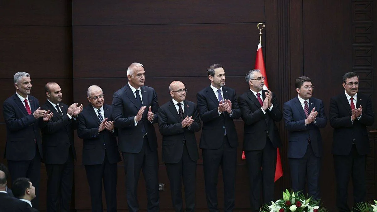 Yeni Kabine'deki ekonomi kadrosu belli oldu