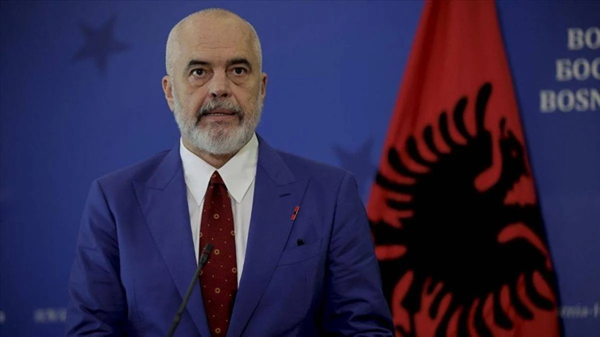 Arnavutluk'tan Kosova açıklaması