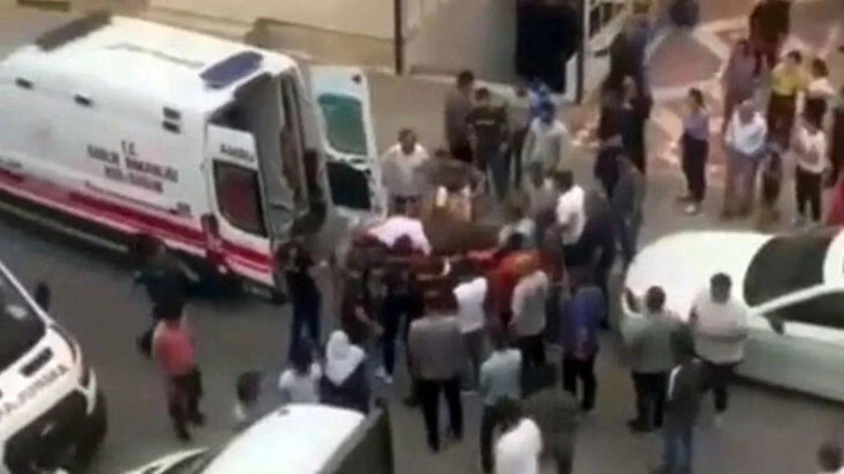 Aysel, kocasının 10 el ateş ettiği silahla öldürüldü