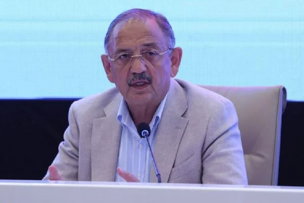 Bakan Özhaseki'den deprem konutlarına ilişkin açıklama