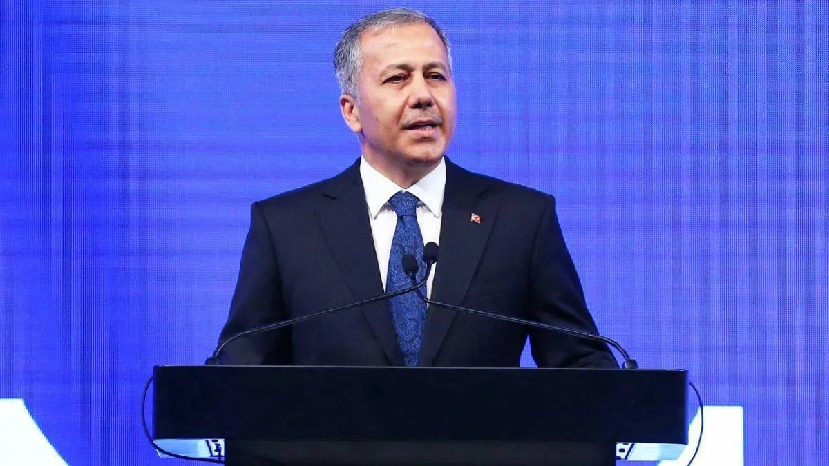 Bakan Yerlikaya'dan 'Türk polisi' paylaşımı