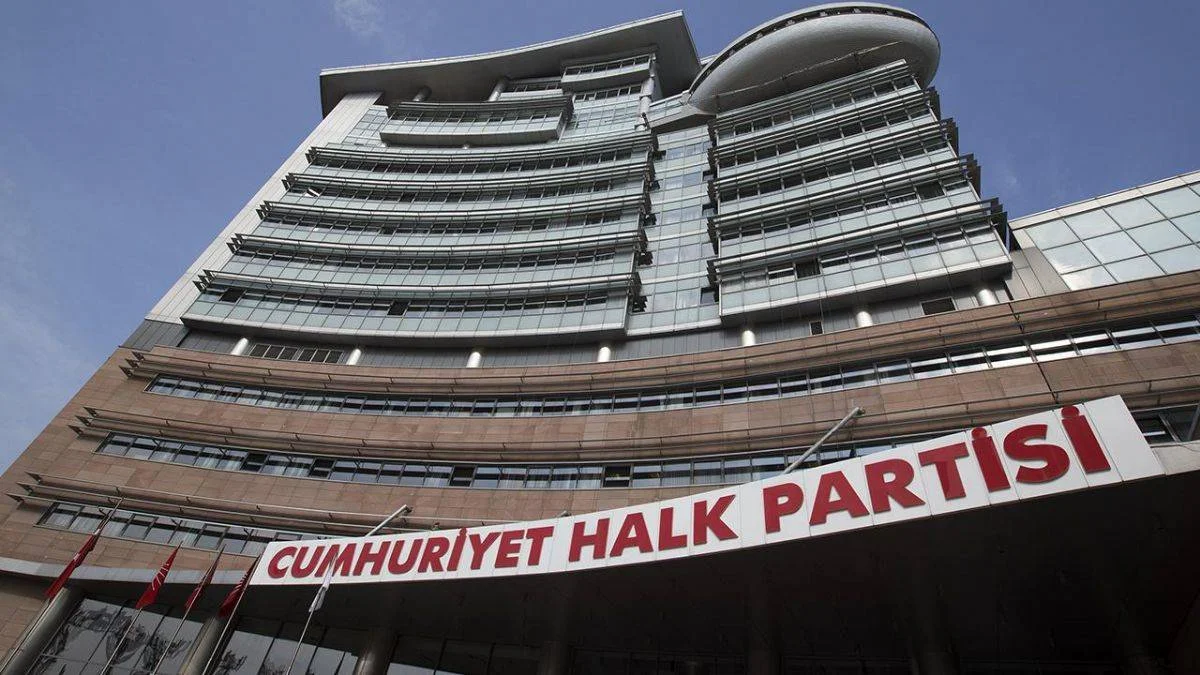 CHP tartışması 'milli spor' oldu