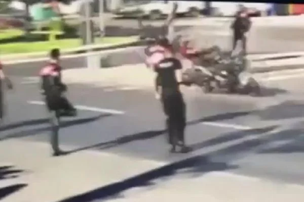 Dur ihtarına uymadı! Bir polis şehit oldu