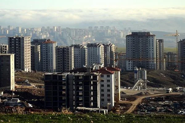 Ev fiyatları geriledi! Kiralarda rüzgar tersine dönüyor