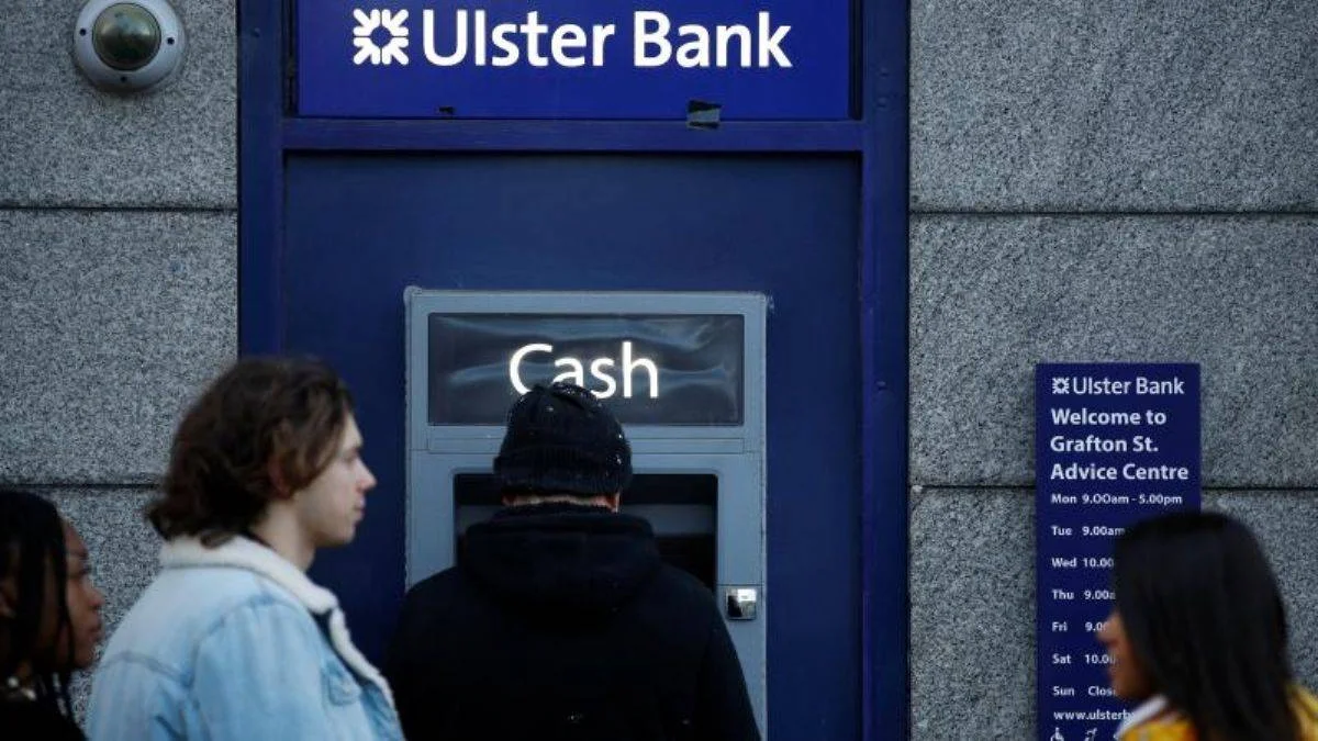 İrlanda'da 'fazla para veren ATM' kuyruğu