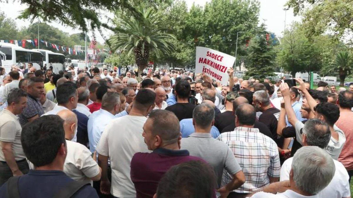'İstanbul'da Özel Halk Otobüsleri hizmeti duracak'