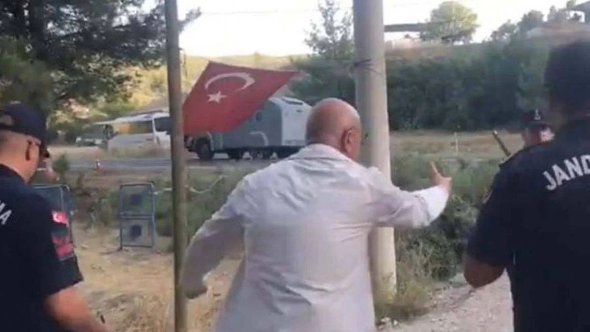 Jandarma: 2 personel açığa alındı