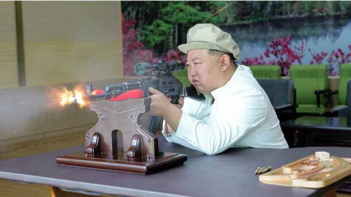 Kuzey Kore Lideri Kim Jong Un silah fabrikalarını ziyaret etti