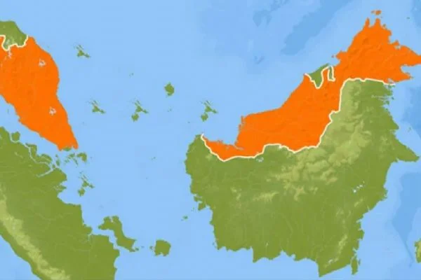Malezya'da özel yolcu uçağı düştü: 10 ölü