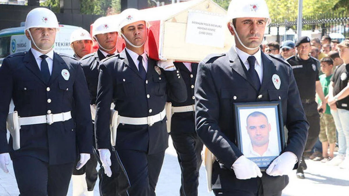 Polis memuru kalp krizinden hayatını kaybetti