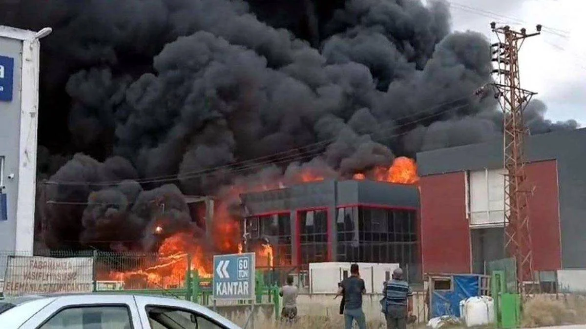 Tekirdağ'da kimya fabrikasında yangın