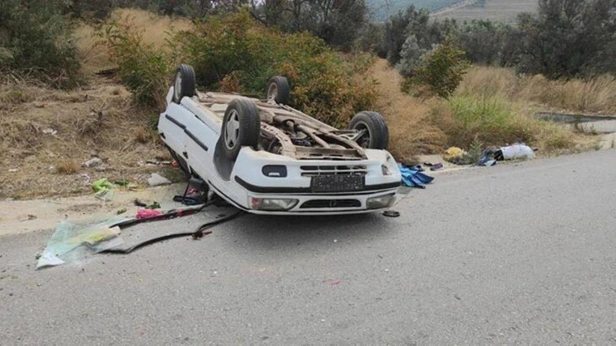 Trafikte el freni çekilen araç takla attı