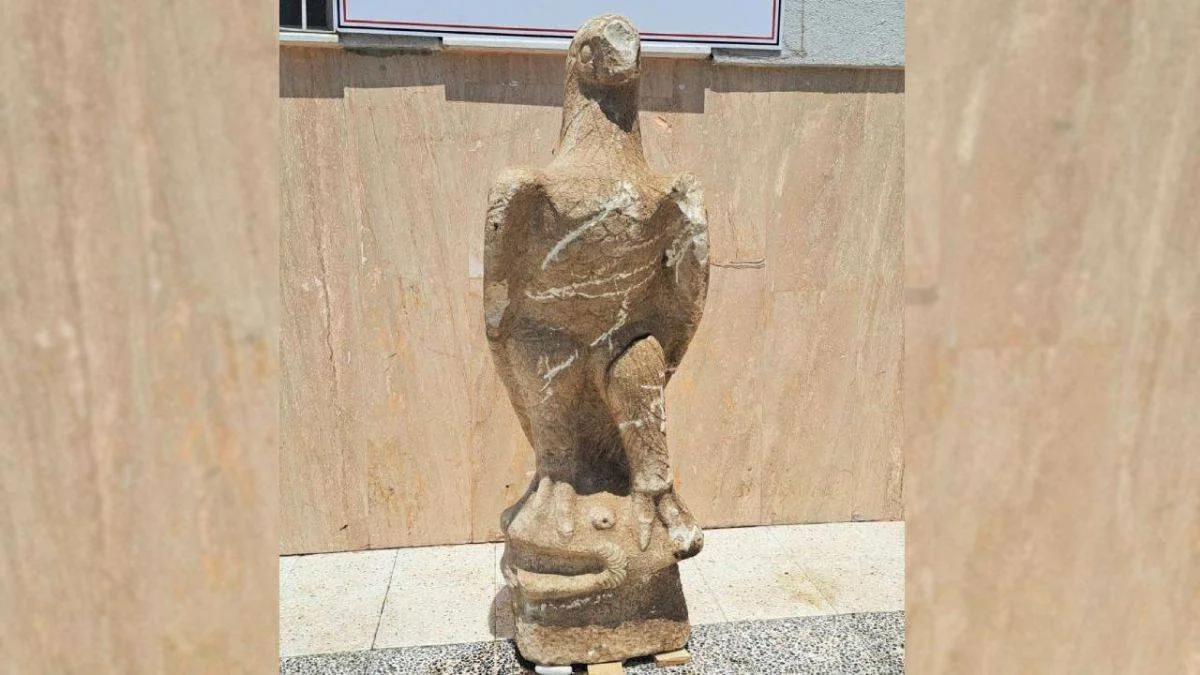 Yozgat'ta tarihi eser operasyonunda 1,5 metrelik kartal heykeli ele geçirildi
