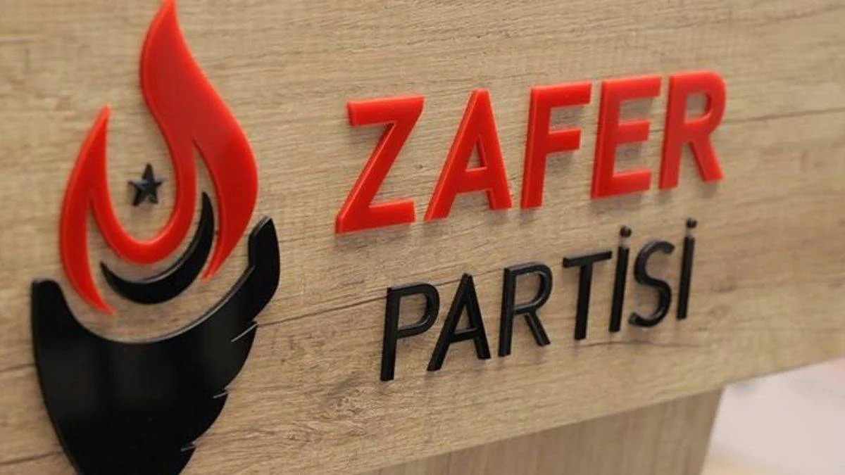 Zafer Partisi Avcılar ilçe Başkanından tehditler! Bu Suriyeli'nin dilini keselim