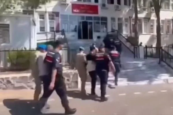 42 göçmen kaçakçılığı organizatörü yakalandı