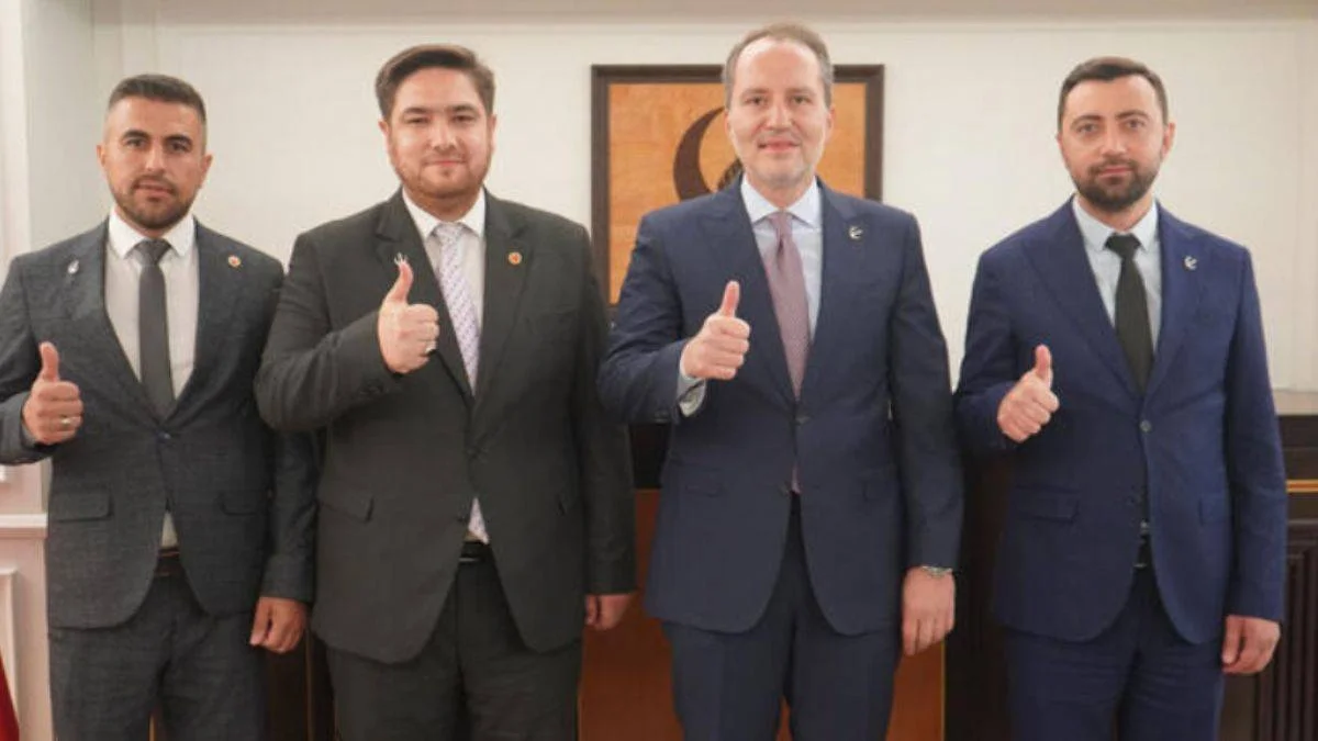 AK Parti'den istifa edip Yeniden Refah'a geçtiler