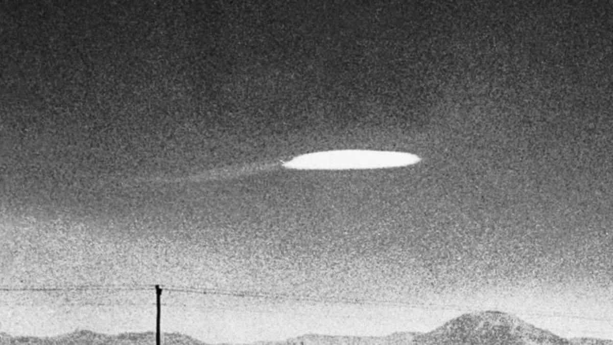 Askeri üsse "UFO" araçlarıyla saldırı iddiası