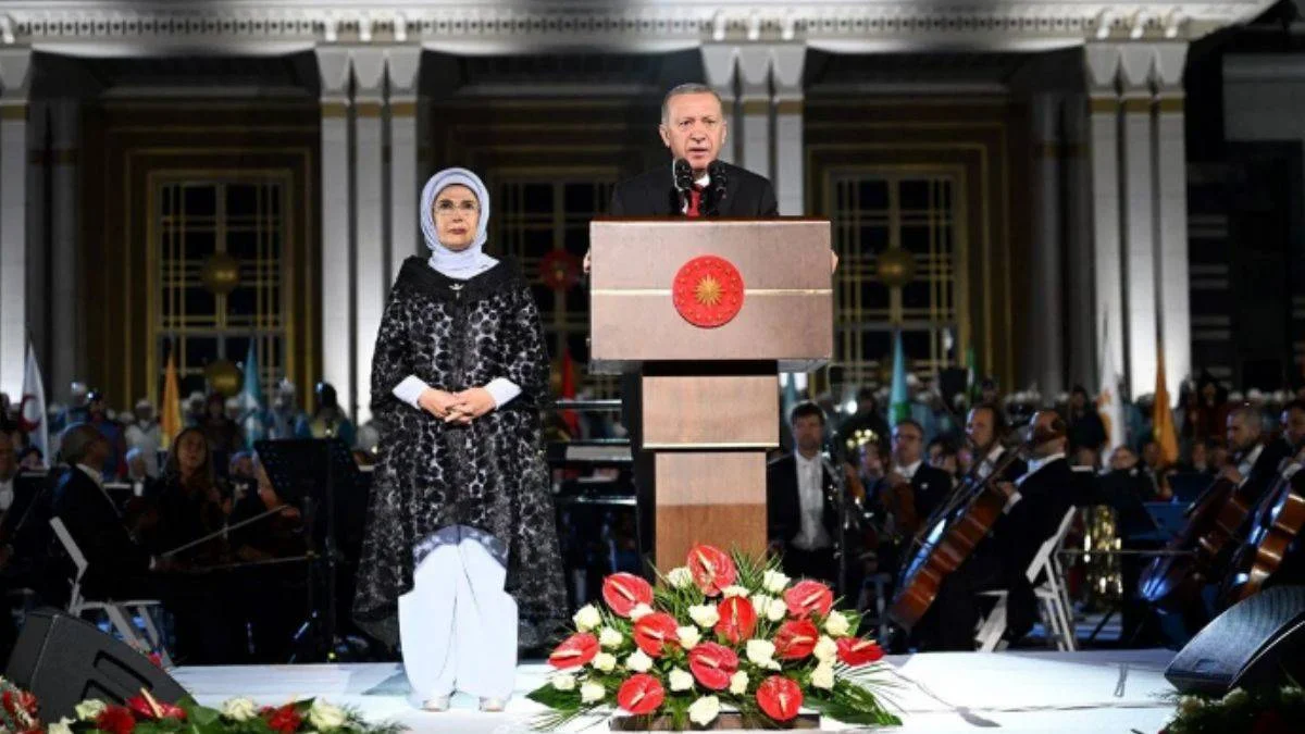 "Devrim, savaş gibi sarsıntılar olmadan bir toplumu kökünden değiştirmek mümkün değil"