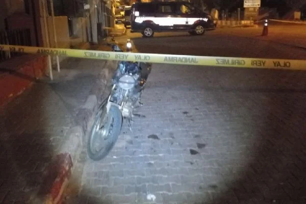 Düğünde bıçaklı ve silahlı kavga! 2 kişi yaralandı
