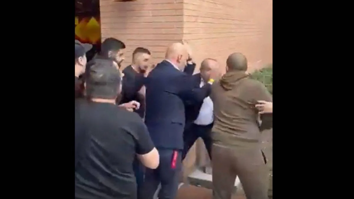 Ermeni provokatörlerden Türk temsilcilere saldırı!