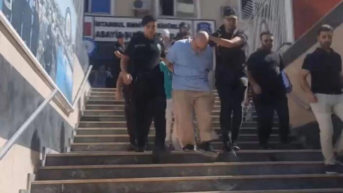 FETÖ'den ihraç profesörün 'cinsel istismar' oyunu
