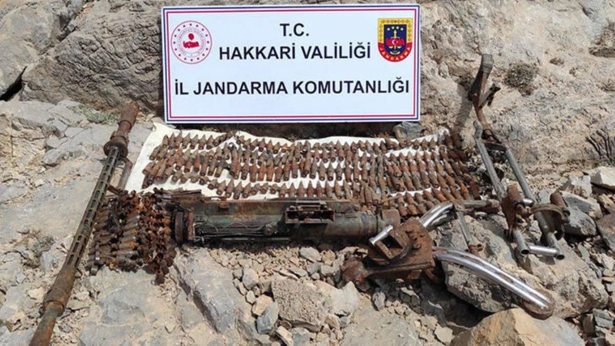 Hakkari'de PKK'nın cephaneliği ele geçirildi