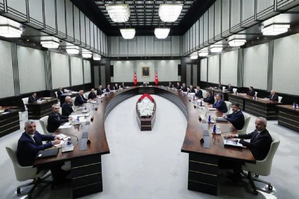 Kabine bugün toplanıyor!