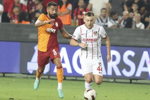 Kerem Demirbay vites arttırdı! Forma rekabetini ateşledi