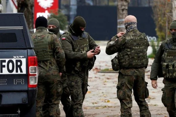 KFOR, Kosova'nın kuzeyindeki gerginliğe cevap vermeye hazır olduğunu duyurdu