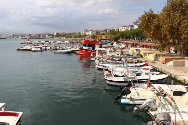 Kuvvetli poyraz Tekirdağlı balıkçıları vurdu
