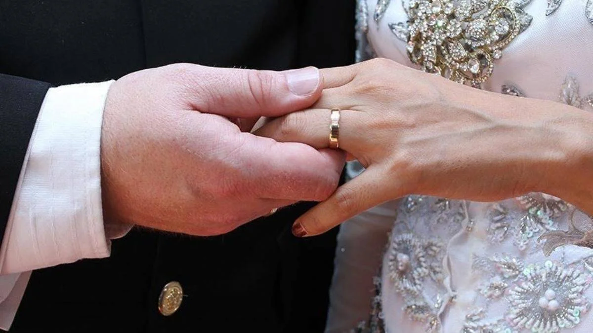 Letonya'dan şahitsiz nikah kararı
