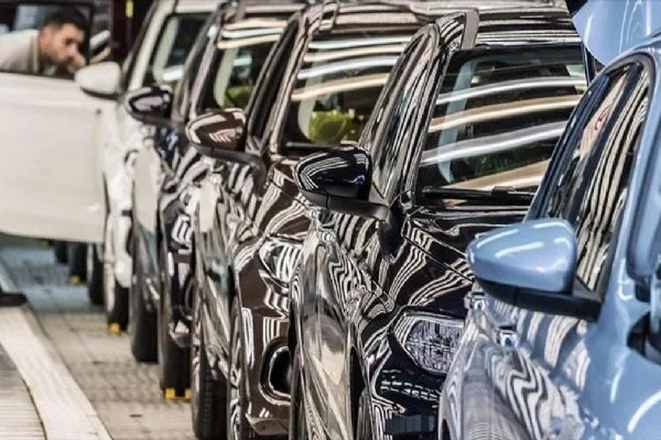 Sert tedbirler güçlü sonuçlar verdi! 3 ayda gelmeye otomobiller şimdi 3 saatte teslim ediliyor