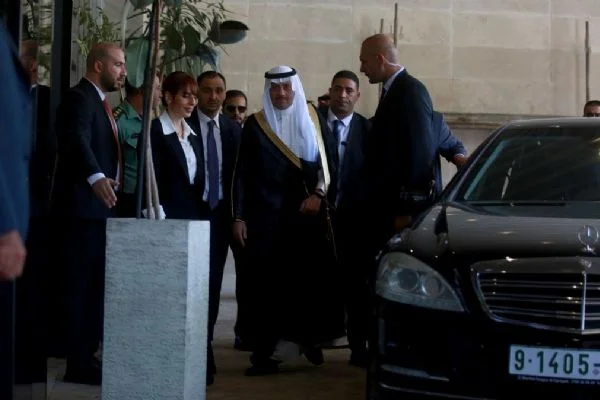 Suudi Arabistan'ın Filistin Büyükelçisi ''ilk defa'' Ramallah'ı ziyaret etti
