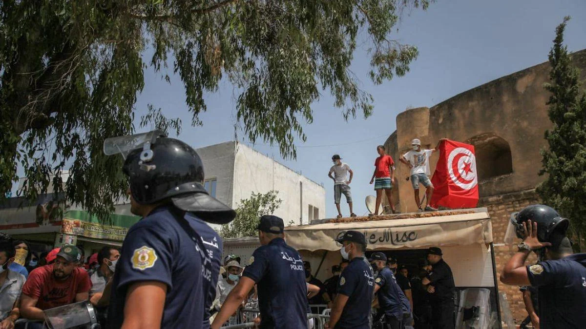 Tunus'ta Nahda Hareketi yöneticilerine peş peşe operasyon