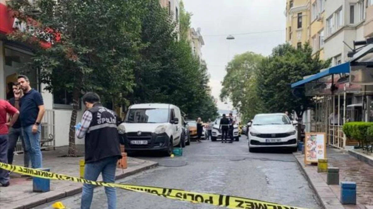 Ünlü oyuncunun kafesinde silahlı saldırı: 3 yaralı