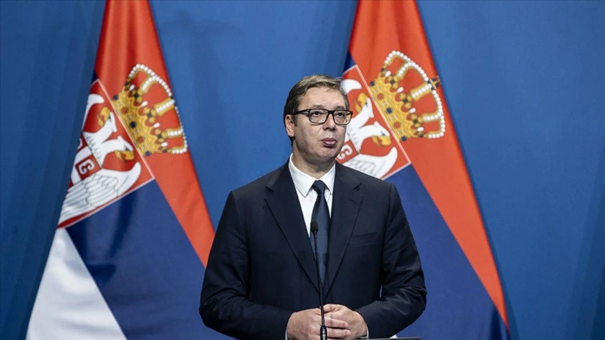 Vucic, Kosova'ya izinsiz girerse gözaltına alınacak