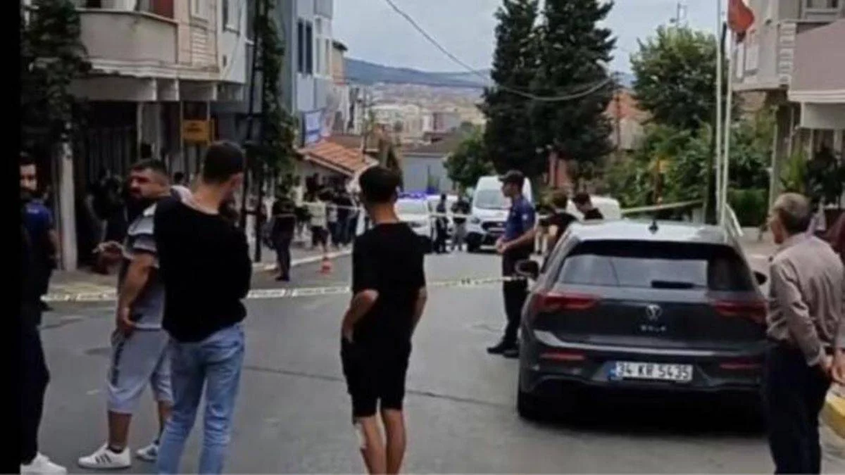 Yeğenlerinin bulunduğu araca kurşun yağdırdı