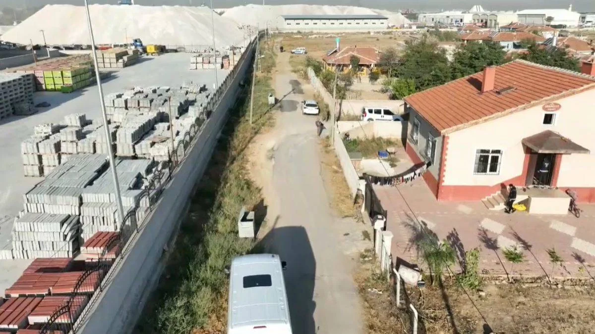 'Buraya polis giremez' diyenler alay konusu oldu