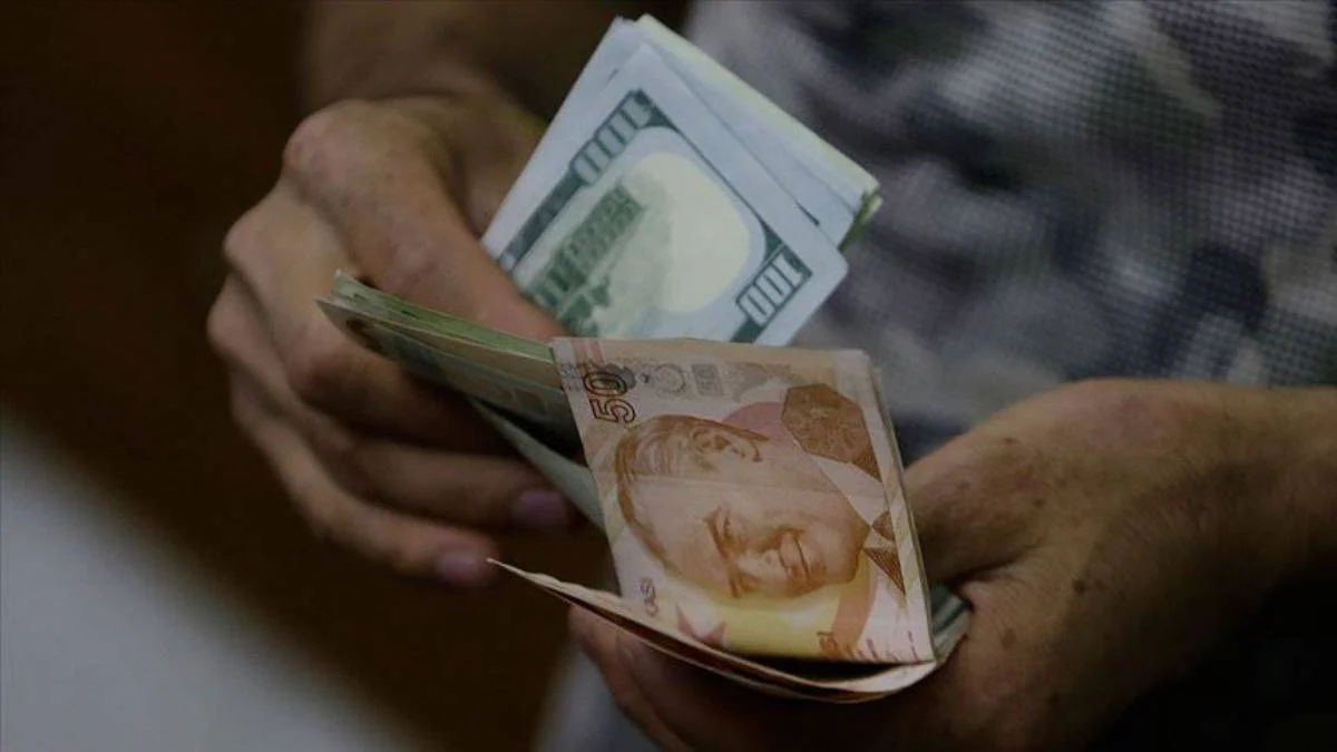Dolar/TL'de yükseliş sürüyor