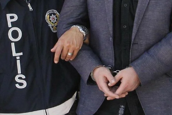 FETÖ'cü eski emniyet amiri Mersin'de yakalandı