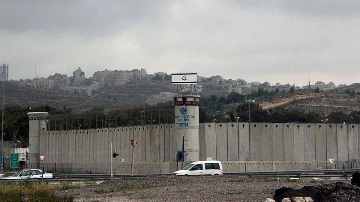 Hamas, bir kadınla çocuğunu serbest bıraktı