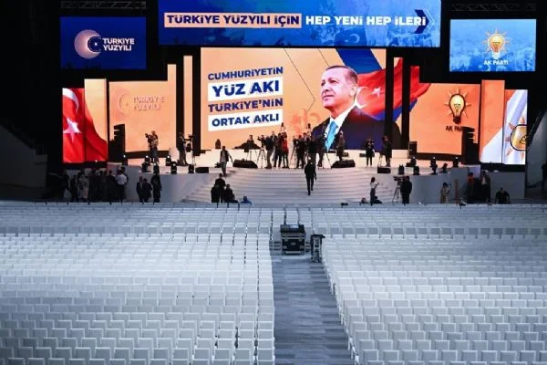 Hazırlıklar tamamlandı: AK Parti olarak yarın saat 10.00'da tüm dünyaya mesajlarımızı vereceğiz