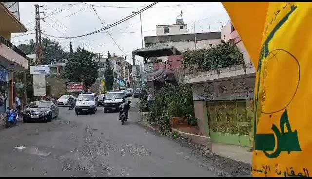 Hizbullah şehid olan mücahidler için cenaze töreni düzenledi