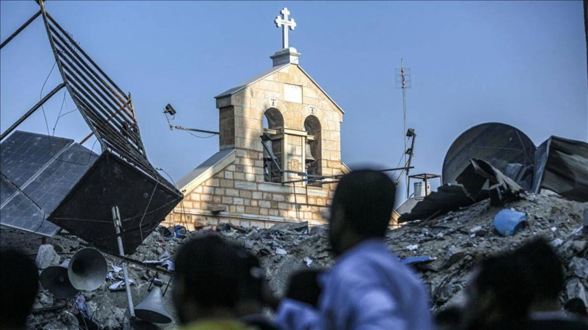 İsrail'in Gazze'deki kilise saldırısı Yunan basınında
