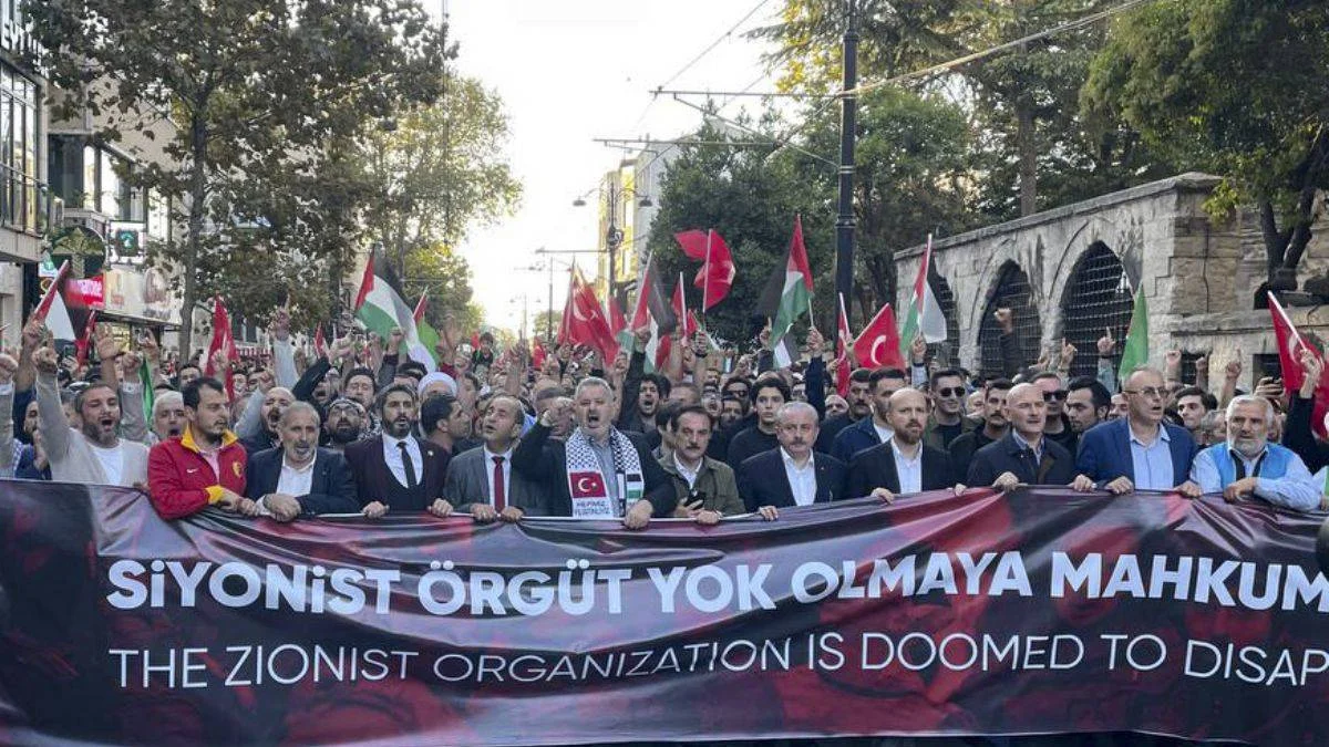 İstanbul'da Büyük Filistin Yürüyüşü