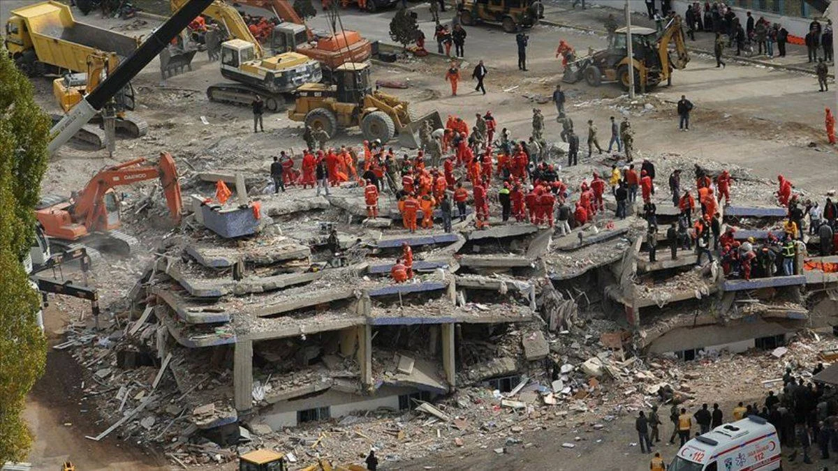 İstanbul depremiyle ilgili Prof. Yılmaz'dan korkutan açıklamalar
