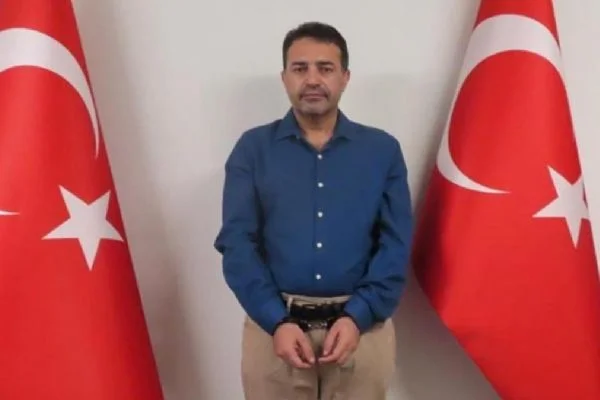 MİT'ten FETÖ operasyonu! Yakalanarak Türkiye'ye getirildi