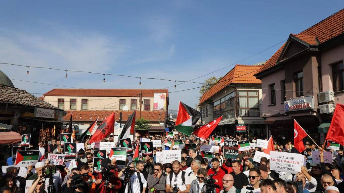 Üsküp'te Filistin gösterisi: 'Katliama sessiz kalma'