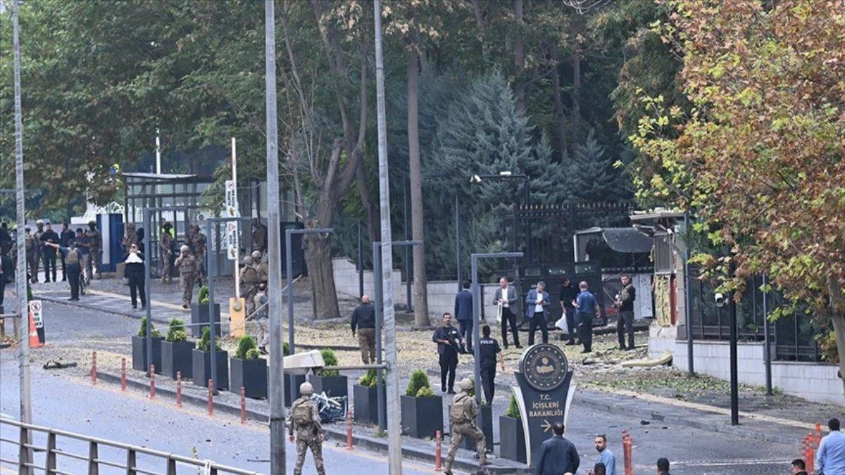 Yerlikaya: İkinci saldırgan kendini patlatmadan vuruldu