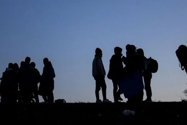 Yunanistan'ın Türk kara sularına ittiği 91 düzensiz göçmen kurtarıldı
